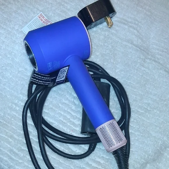 Dyson Black and White Label - Picture 1 of 4